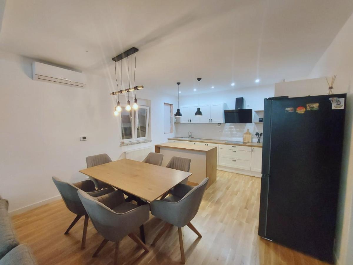 Apartmán Apartman Lucija Biograd Na Moru Exteriér fotografie