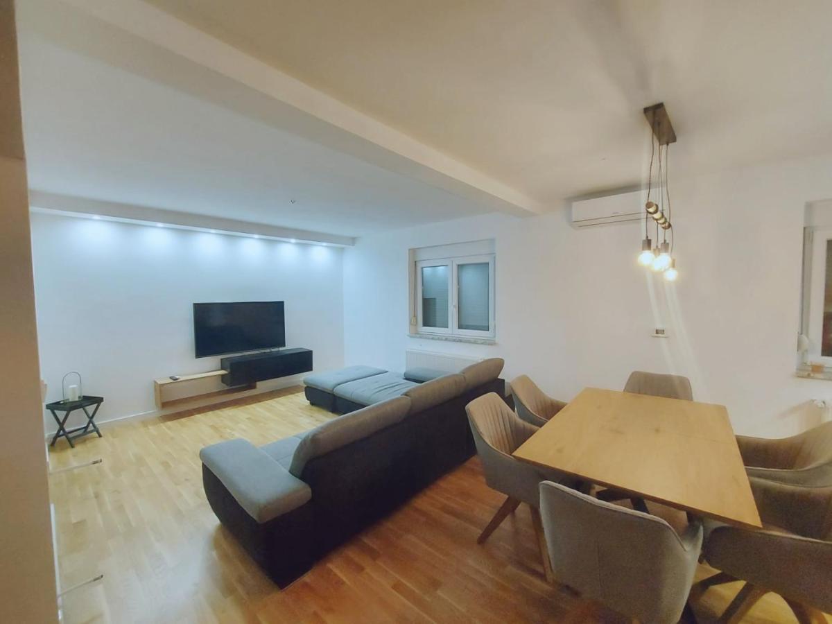 Apartmán Apartman Lucija Biograd Na Moru Exteriér fotografie