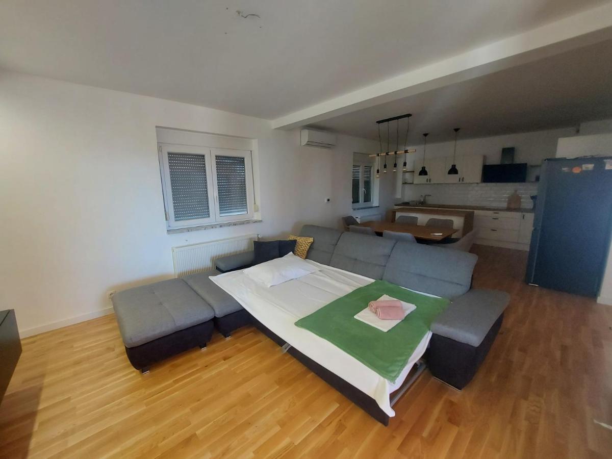 Apartmán Apartman Lucija Biograd Na Moru Exteriér fotografie